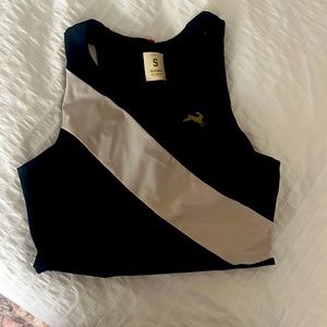 tracksmith bell lap crop, s